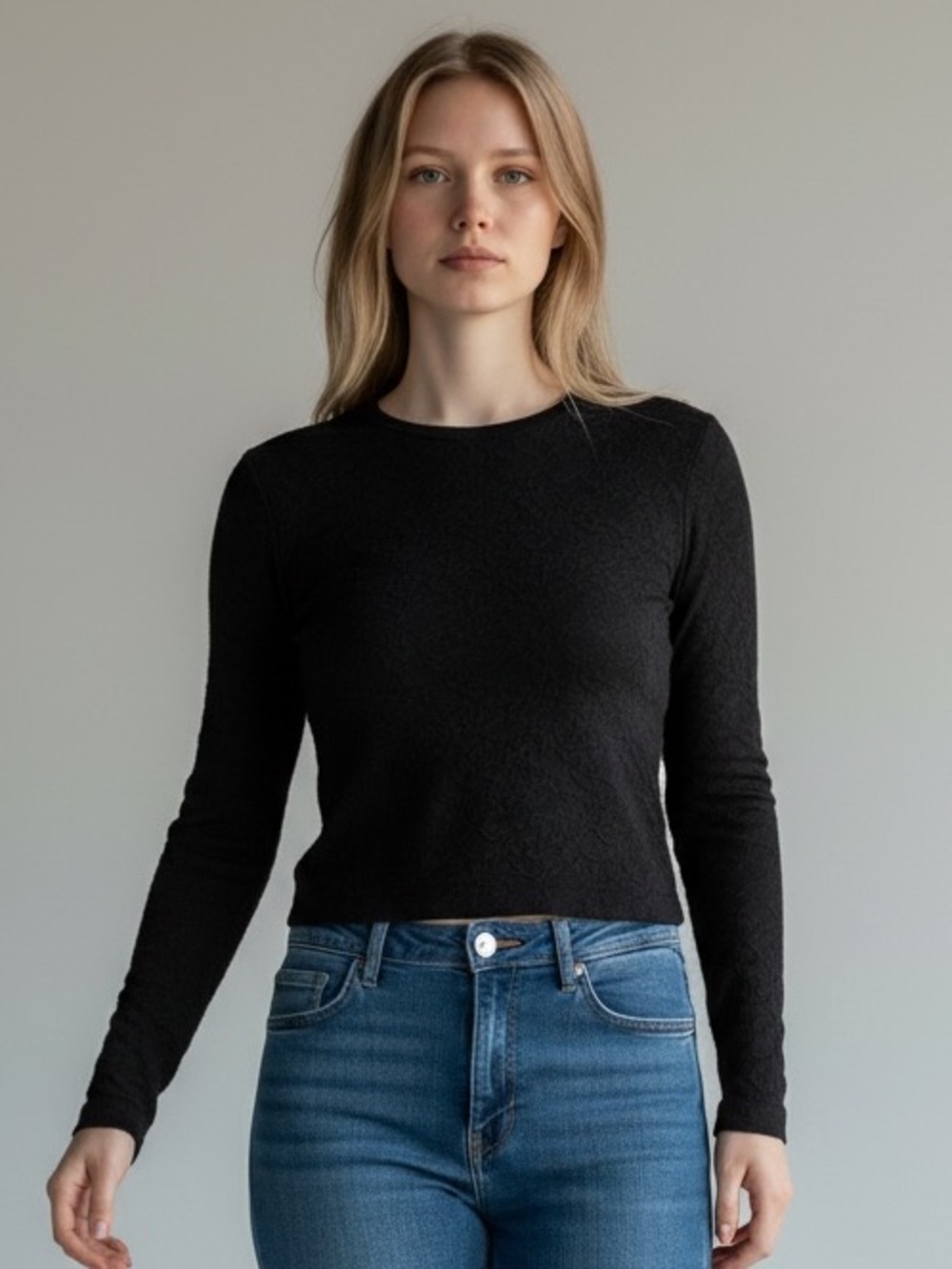 Aritzia Sunday Best Black Long Sleeve Stretch Crinkle Top Size Small
